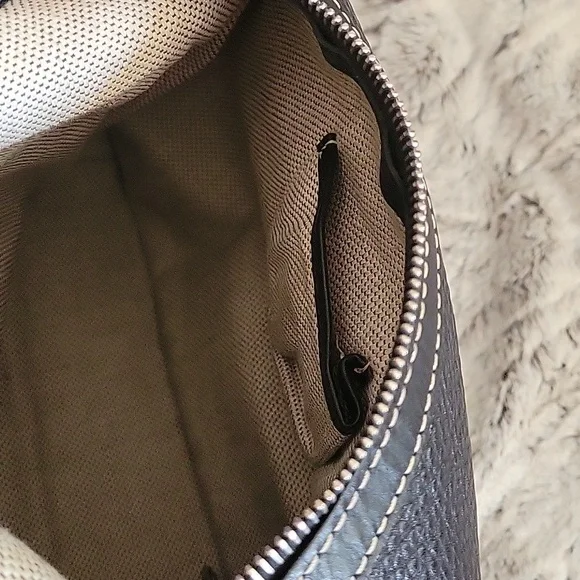 Dooney and Bourke ladies black  shoulder bag - Picture 7 of 8